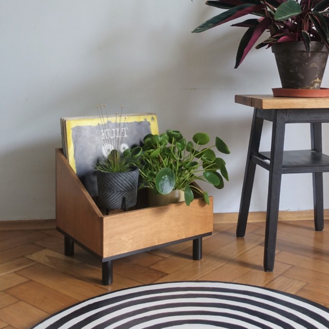 Stojak na winyle G18